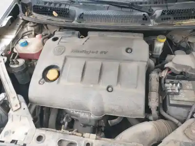 Veículo de Sucata fiat bravo (198) 1.9 16v dynamic multijet do ano 2001 alimentado 192a8000