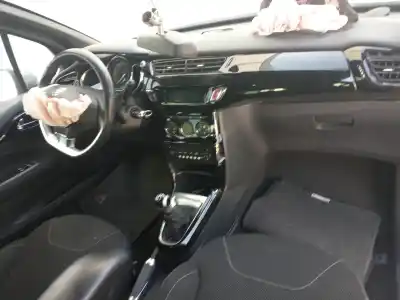 Veicolo di demolizione citroen ds3 style dell'anno 2001 alimentato 9hp