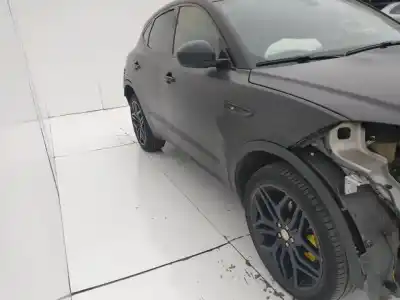 Здавання транспортного засобу jaguar e-pace s awd 150 cv / 110 kw року 2001 потужний 204dtd