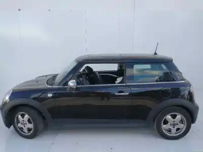 Sloopvoertuig mini mini (r56) one van het jaar 2001 aangedreven n12b14a