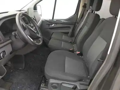 Veículo de Sucata ford transit custom kombi 300 l2 tourneo titanium do ano 2001 alimentado ymf6