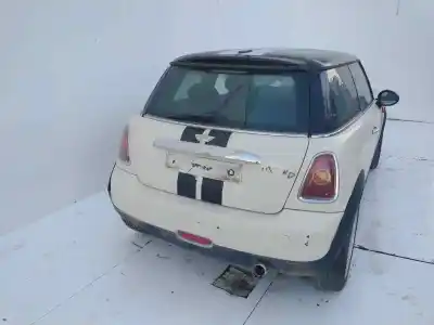 Veículo de Sucata mini mini (r56) 1.6 cooper d [1.6 ltr. - 82 kw diesel cat] do ano 2001 alimentado 9hz