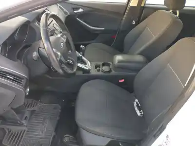 Scrapping Vehicle ford focus turn. trend + of the year 2001 powered m1da