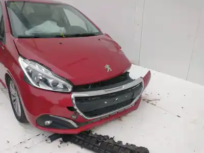 Veículo de Sucata PEUGEOT 208 Style do ano 2001 alimentado BHW BH02