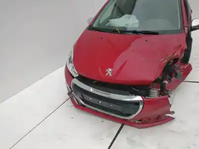 Sloopvoertuig peugeot 208 style van het jaar 2001 aangedreven bhw bh02