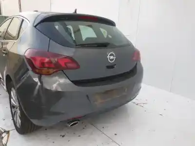 Veicolo di demolizione opel astra j (p10) 1.4 turbo (68) dell'anno 2001 alimentato a14net