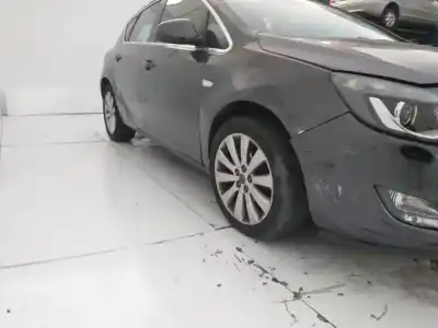 Veicolo di demolizione opel astra j (p10) 1.4 turbo (68) dell'anno 2001 alimentato a14net