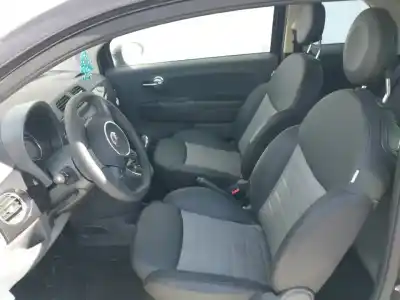 Sloopvoertuig fiat nuova 500 (150) blackjack van het jaar 2001 aangedreven 169a3000