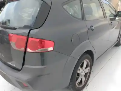 Veículo de Sucata seat altea xl (5p5) freetrack do ano 2001 alimentado bmm