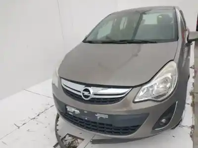 Здавання транспортного засобу opel corsa d selective року 2001 потужний a12xer
