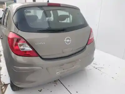 Здавання транспортного засобу opel corsa d selective року 2001 потужний a12xer