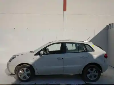 Scrapping Vehicle renault koleos dynamique pack2 of the year 2001 powered m9r830