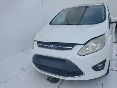 Veículo de Sucata ford c-max trend do ano 2001 alimentado t3da