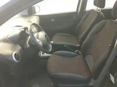 Scrapping Vehicle nissan note (e11e) tekna of the year 2001 powered hr16