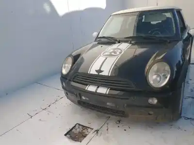 Scrapping Vehicle mini mini (r50, r53) cooper of the year 2001 powered w10b16a