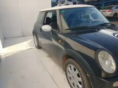 Scrapping Vehicle mini mini (r50, r53) cooper of the year 2001 powered w10b16a