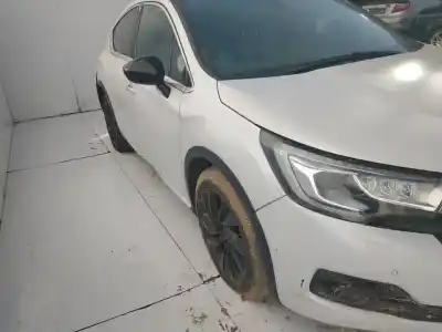 Veículo de Sucata citroen ds4 design do ano 2001 alimentado hny