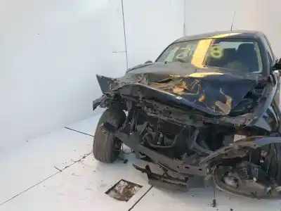 Veicolo di demolizione BMW SERIE 1 BERLINA (E81/E87)  dell'anno 2001 alimentato N45B16A