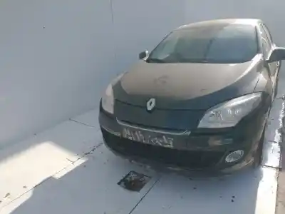 Veicolo di demolizione RENAULT MEGANE III BERLINA 5 P  dell'anno 2001 alimentato K9K834