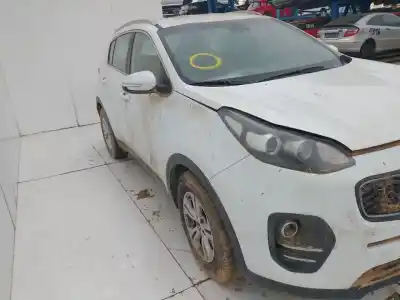 Здавання транспортного засобу KIA SPORTAGE  року 2001 потужний G4FD