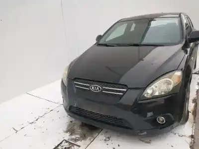 Scrapping Vehicle kia cee´d emotion of the year 2001 powered d4ea