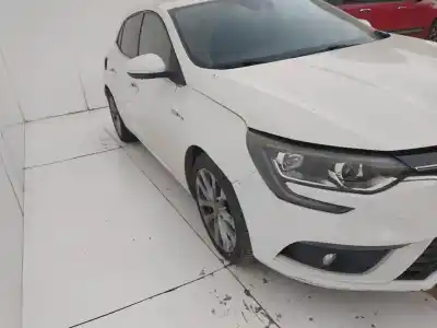 Утилизация автомобиля RENAULT MEGANE IV BERLINA 5P  года 2001 питание H5F 408