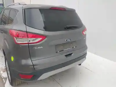 Здавання транспортного засобу ford kuga (cbs) titanium року 2001 потужний ufda