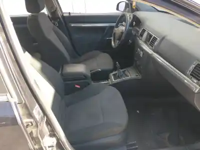 Здавання транспортного засобу opel vectra c berlina elegance року 2001 потужний z19dth