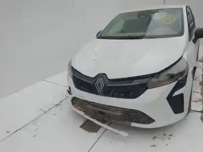 Veicolo di demolizione RENAULT CLIO V  dell'anno 2001 alimentato K9K876