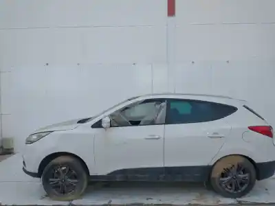 Scrapping Vehicle hyundai ix35 essence 2wd of the year 2001 powered d4fd