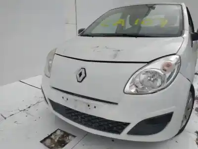 Scrapping Vehicle renault twingo authentique of the year 2001 powered d4f772