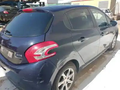 Veículo de Sucata peugeot 208 active do ano 2001 alimentado 8hr