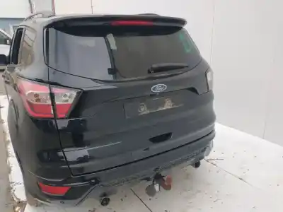 Sloopvoertuig ford kuga (cbs) trend van het jaar 2001 aangedreven m8me