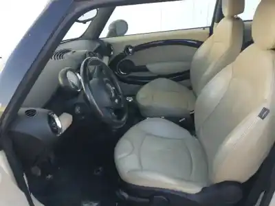 Véhicule à la ferraille mini mini (r56) one d de l'année 2001 alimenté n47c16a