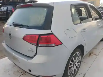 Scrapping Vehicle volkswagen golf vii (5g1, bq1, be1, be2) 1.6 tdi of the year 2001 powered clh