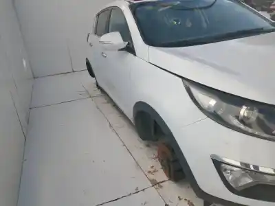 Scrapping Vehicle kia sportage emotion 4x2 of the year 2001 powered d4fd