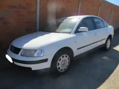 Véhicule à la ferraille VOLKSWAGEN PASSAT B5 (3B2) 1.9 TDI de l'année 1998 alimenté AFN,AVG