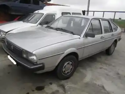 Véhicule à la ferraille VOLKSWAGEN                                         PASSAT                                                                                                                                                                                                                                                     1.8 D S                                                                                                                                                                                                                                                    de l'année 1984 alimenté DS