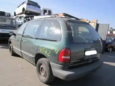 Sloopvoertuig chrysler voyager 2.2 d-moo van het jaar 1996 aangedreven d-moo
