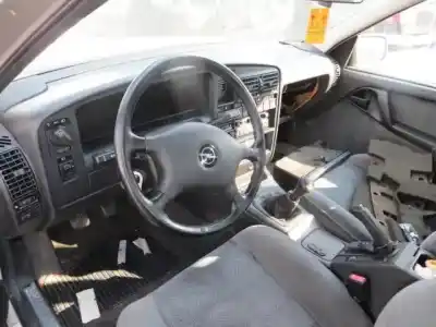 Verschrottungsfahrzeug opel omega a (v87) 2.6 i (f19, m19, n19) des jahres 1991 angetrieben g-c26ne
