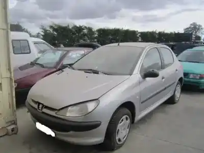 Véhicule à la ferraille PEUGEOT                                            206 VAN                                                                                                                                                                                                                                                    1.9 D                                                                                                                                                                                                                                                      de l'année 1999 alimenté 