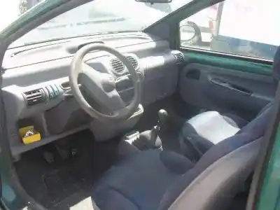 Scrapping Vehicle renault twingo i (c06_) 1.2 (c063, c064) of the year 1995 powered c3g 700,c3g 702