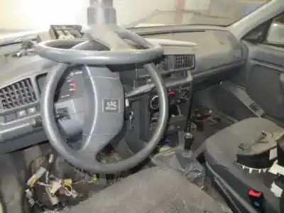 Sloopvoertuig peugeot 405 1.9 g van het jaar 1991 aangedreven g-d2h