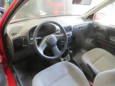 Veículo de Sucata volkswagen polo iii (6n1) 55 1.3 do ano 1995 alimentado adx