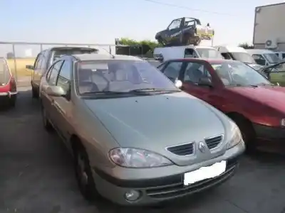 Scrapping Vehicle RENAULT MEGANE I CLASSIC (LA0/1_) 1.6 16V (LA00, LA04, LA0B, LA11, LA16, LA19, LA1J, LA1K,... of the year 1999 powered G-K4M