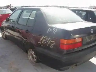 Vehicul casat VOLKSWAGEN VENTO (1H2) 1.8 al anului 1992 alimentat AAM