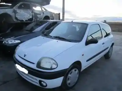 Veículo de Sucata RENAULT CLIO II (BB_, CB_) 1.2 LPG do ano 1999 alimentado G-D7F