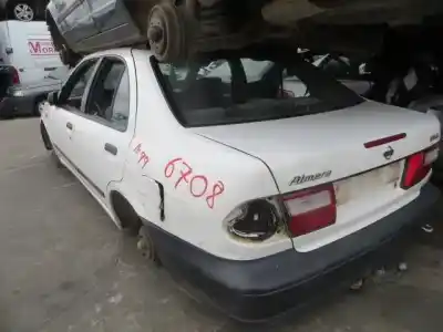 Veículo de Sucata nissan almera i hatchback (n15) 1.4 do ano 1999 alimentado ga14de