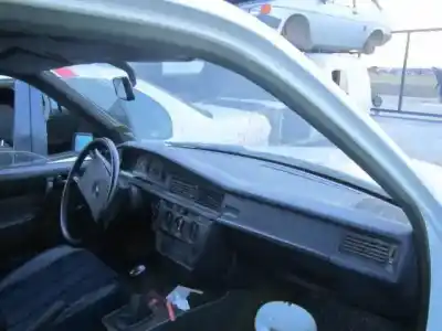 Veículo de Sucata mercedes                                           190 (w201)                                                                                                                                                                                                                                                 d 2.0 (201.122)                                                                                                                                                                                                                                            do ano 1985 alimentado om 601.911