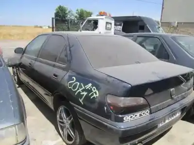 Veicolo di demolizione PEUGEOT 406 2.0 G dell'anno 1997 alimentato 